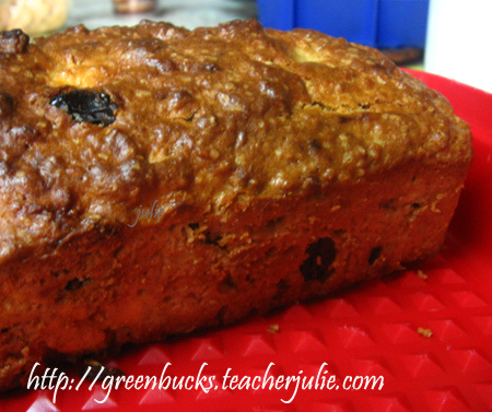 Chocolate Chips, Raisins and Banana Bread